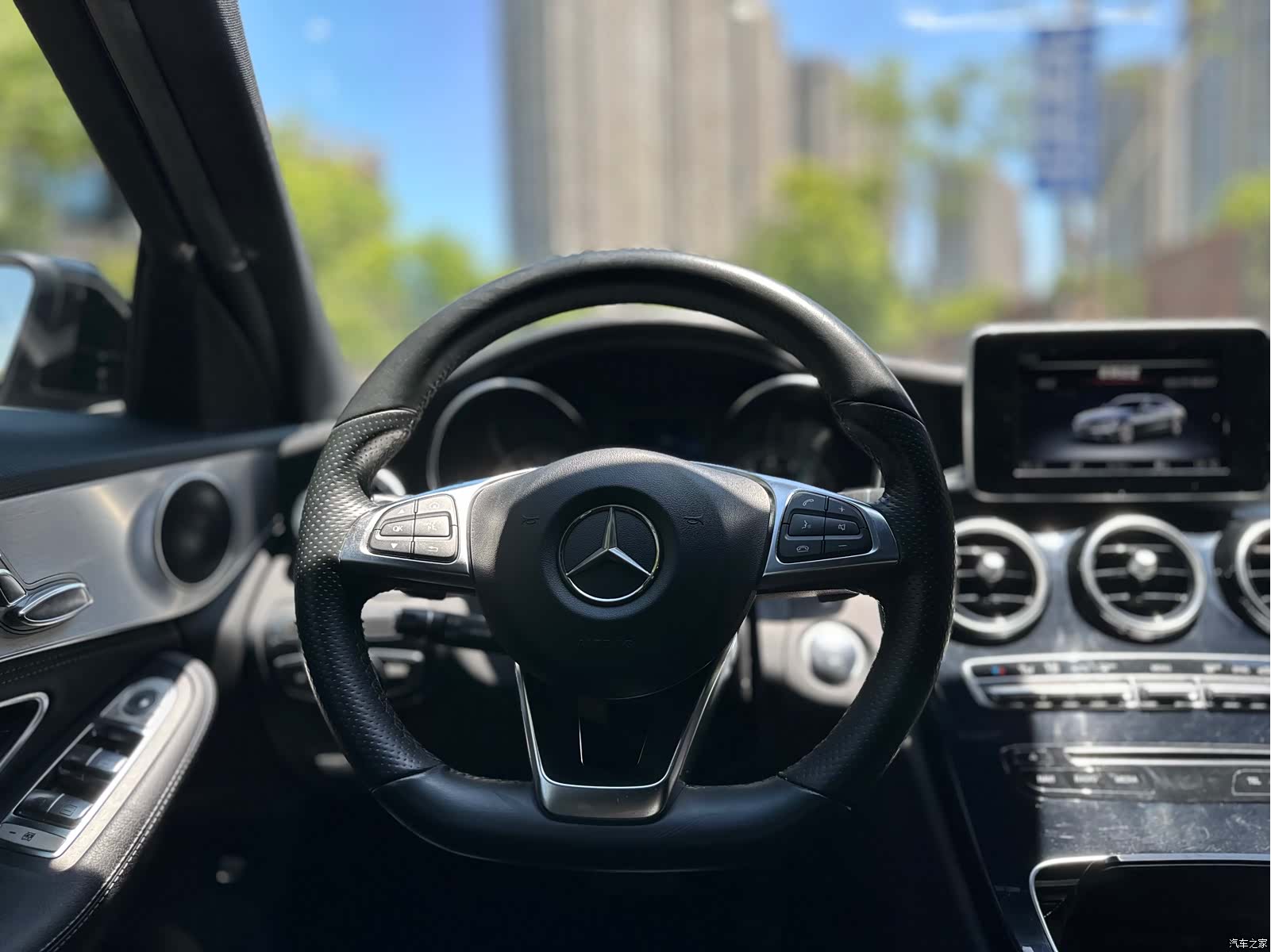 Mercedes-Benz C-Class, 2015 24