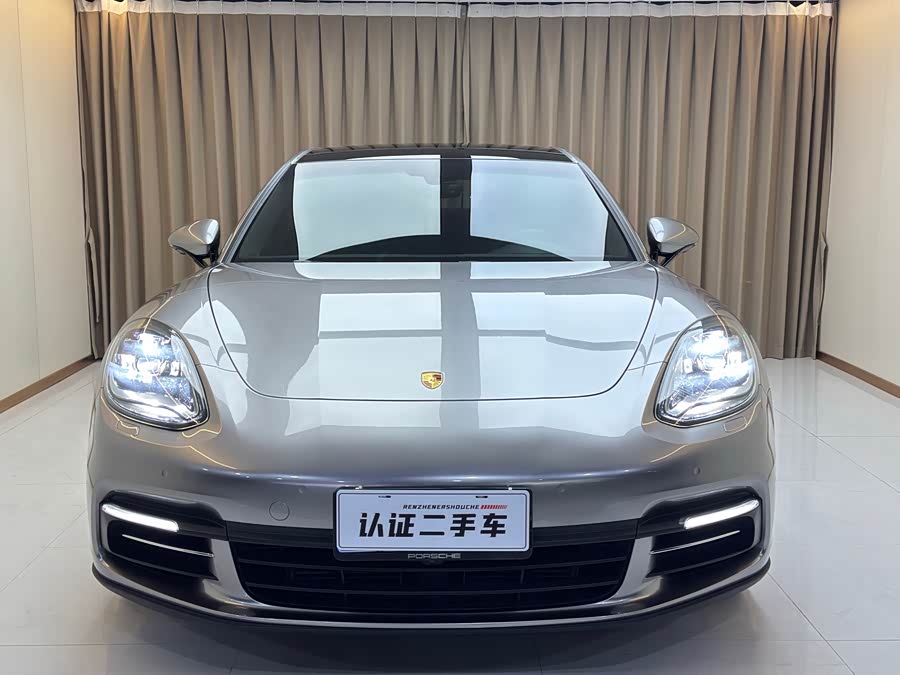 Porsche Panamera 2018, фото 2