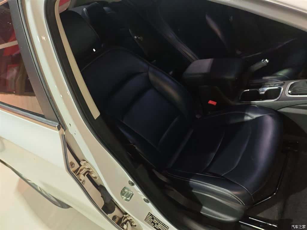 Chevrolet 320, 2019 25
