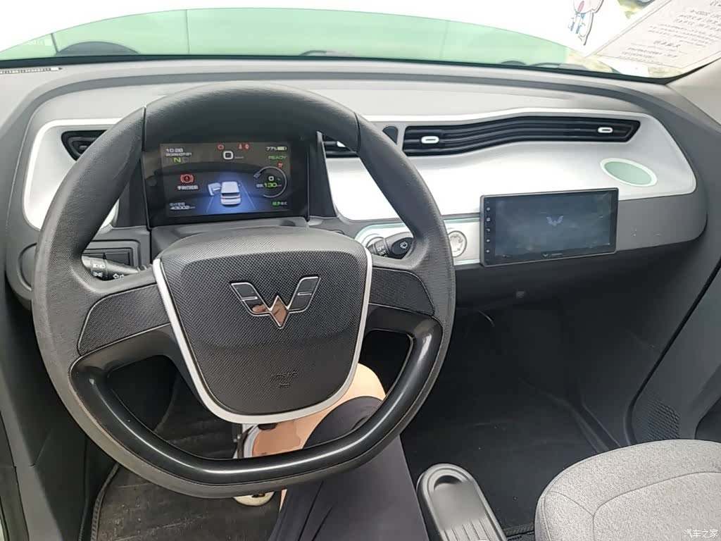 Wuling MINIEV, 2023 10