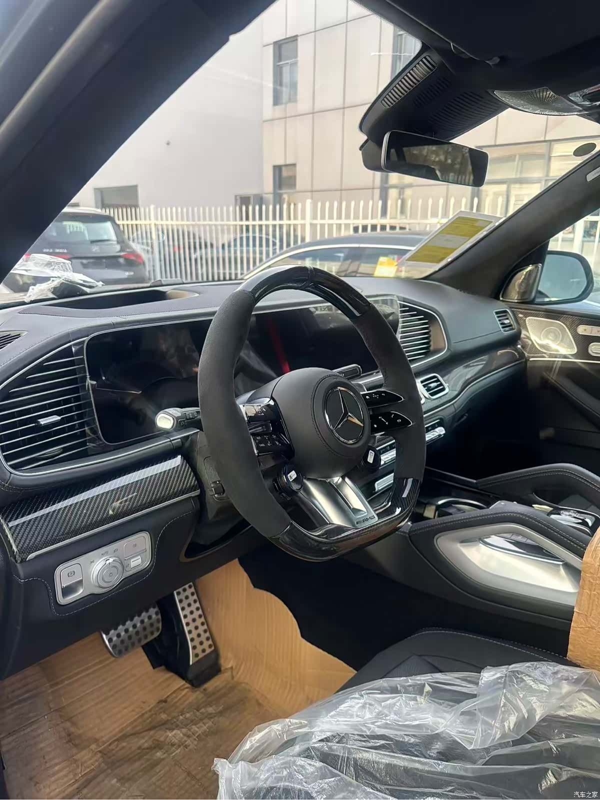 Mercedes-Benz GLS, 2024 3
