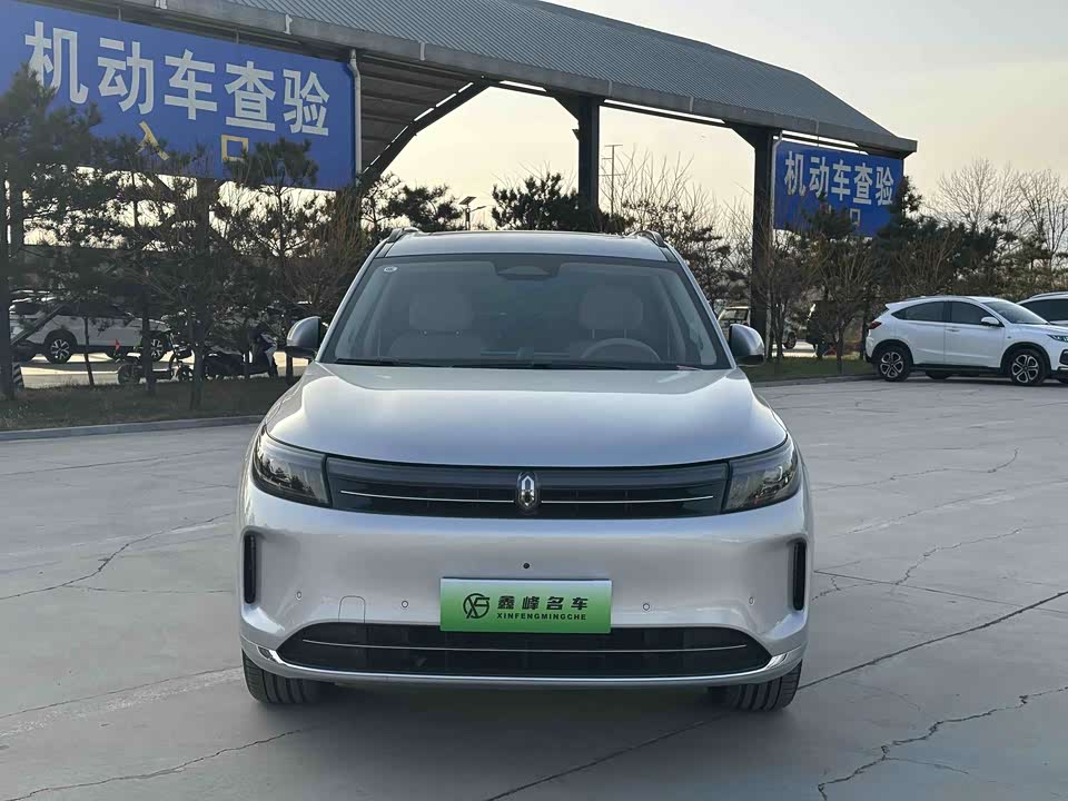 AITO Ask the world M7