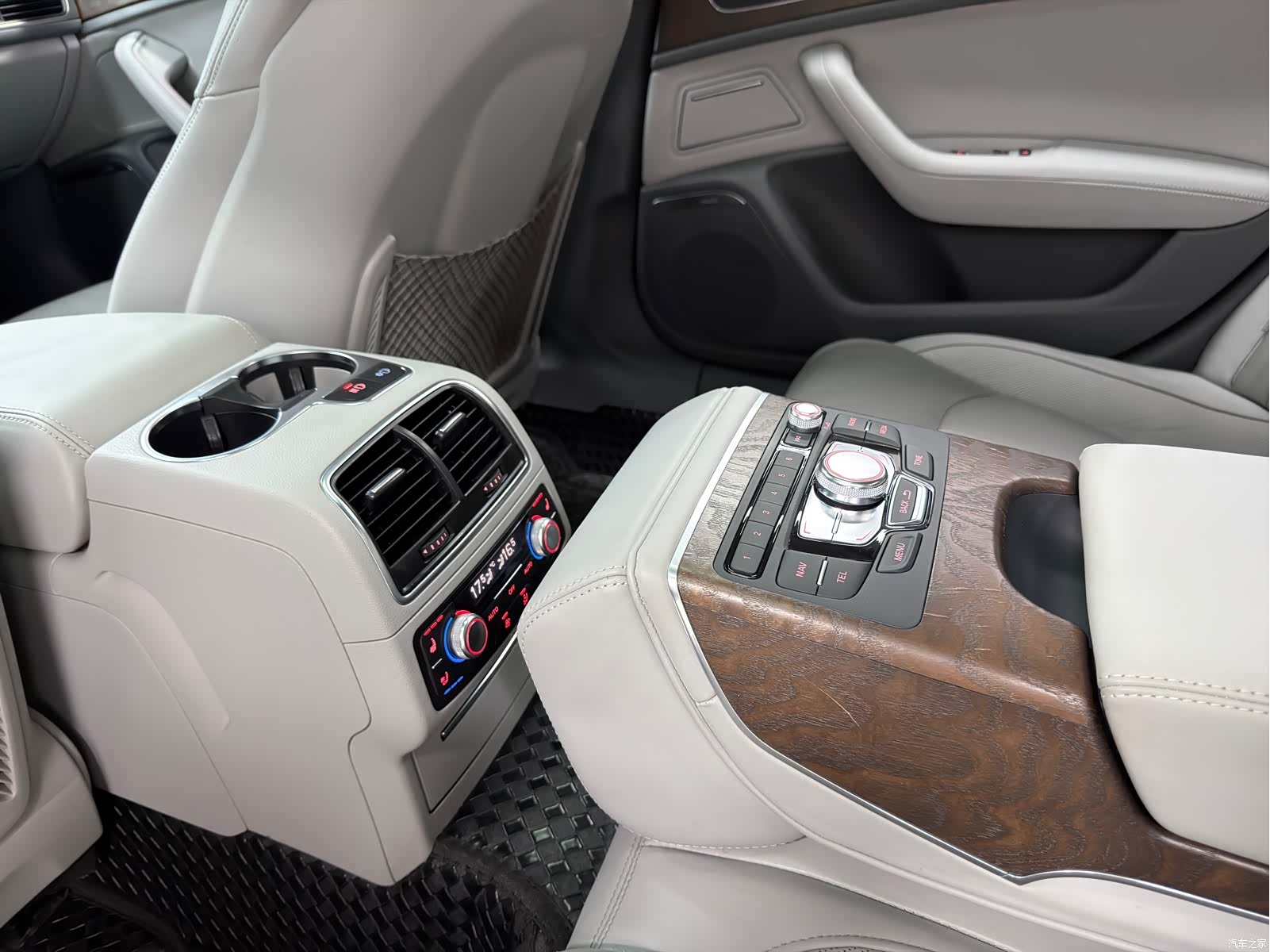 Audi A6L, 2014 11