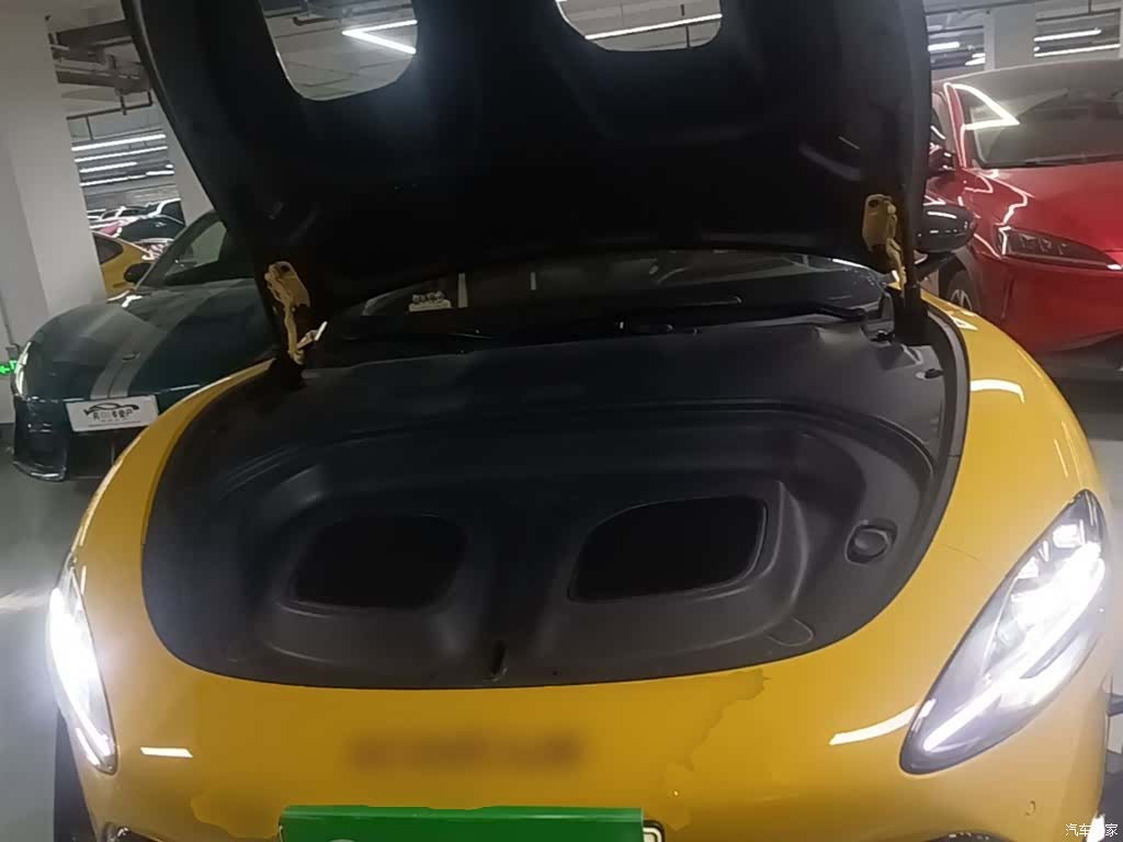 Xiaomi SU7, 2025 20