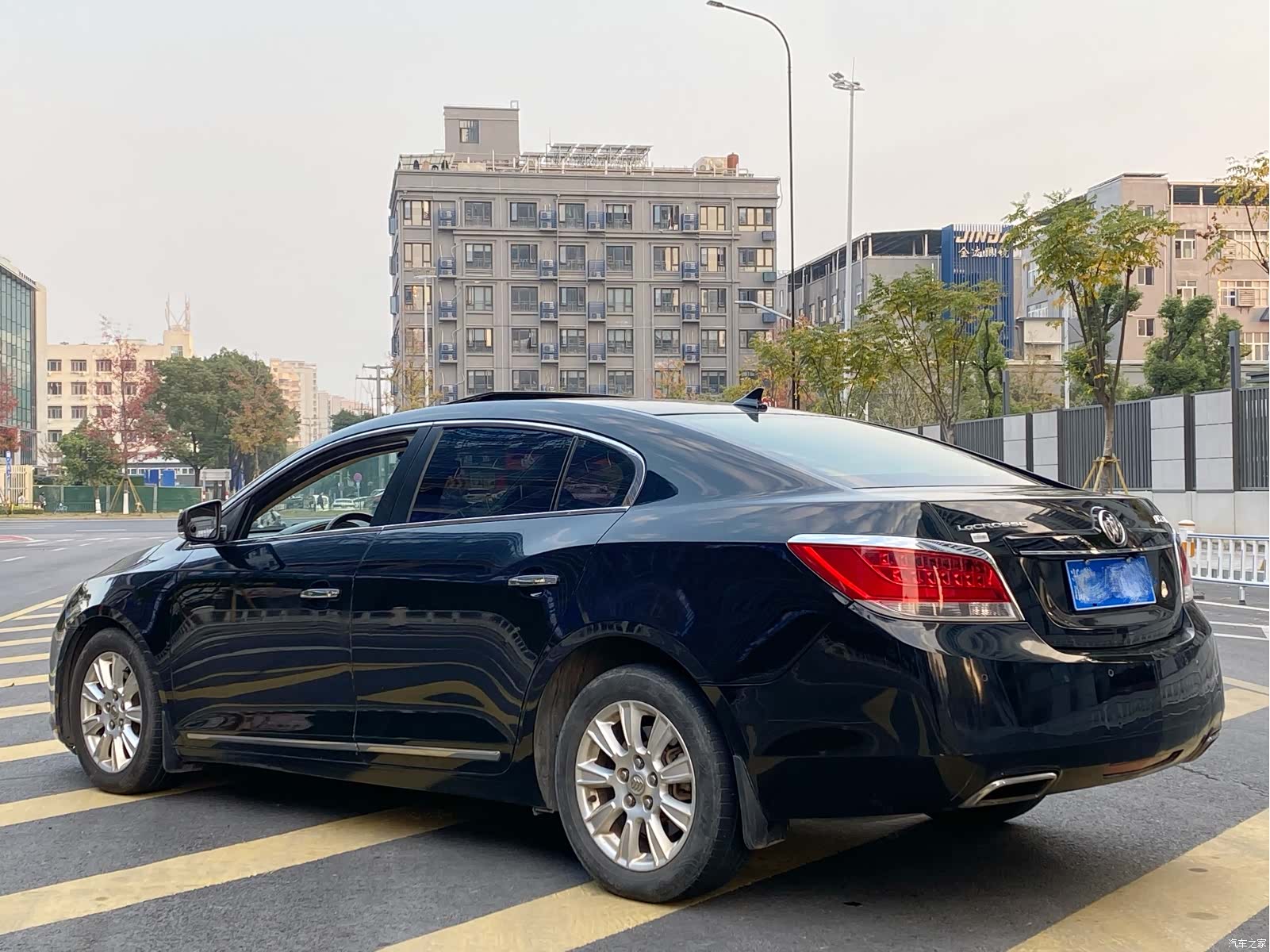 Buick LaCrosse, 2011 все фото
