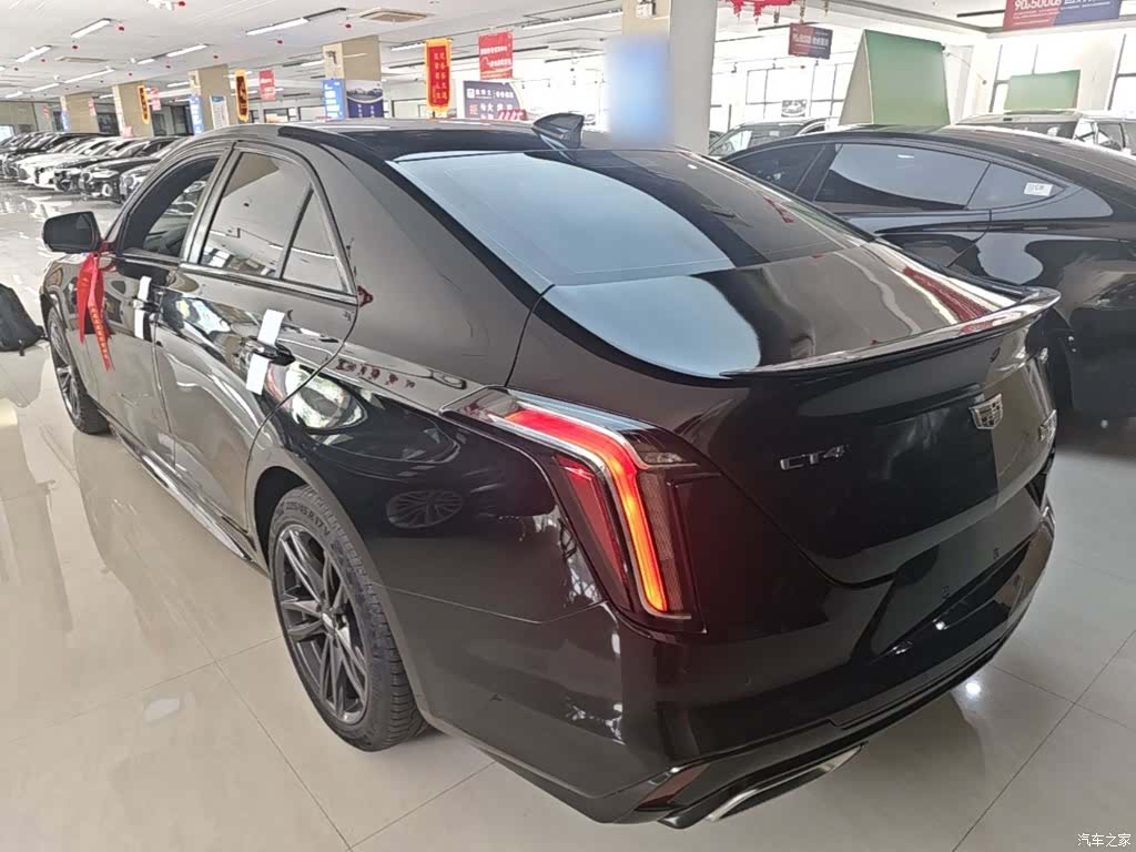 Cadillac CT4, 2024 все фото