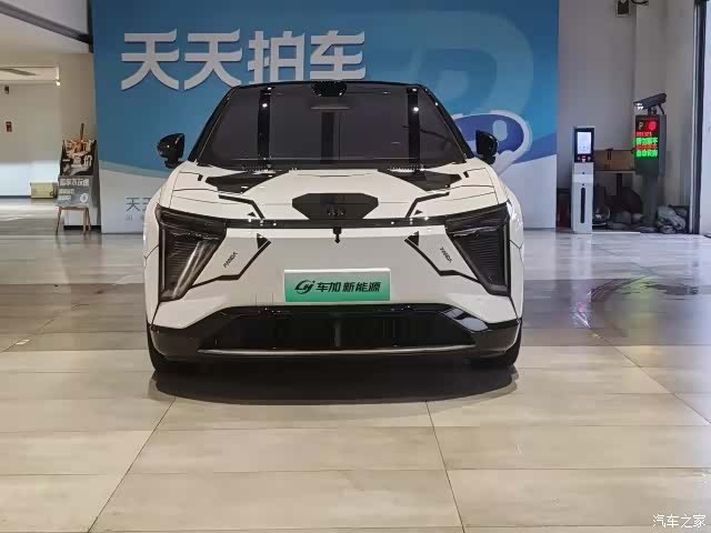 HiPhi Y, 2023 2