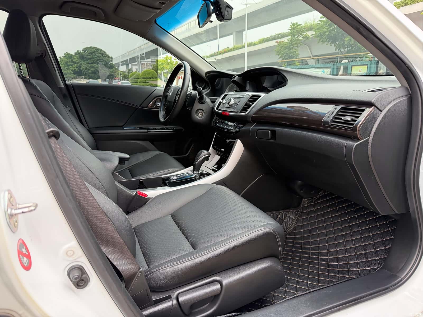 Honda Accord, 2017 11