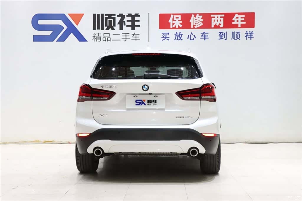 BMW X1, 2021 все фото