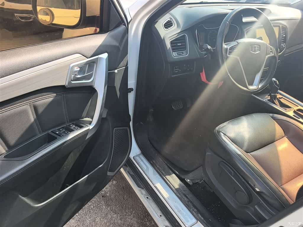 Geely X6, 2017 16