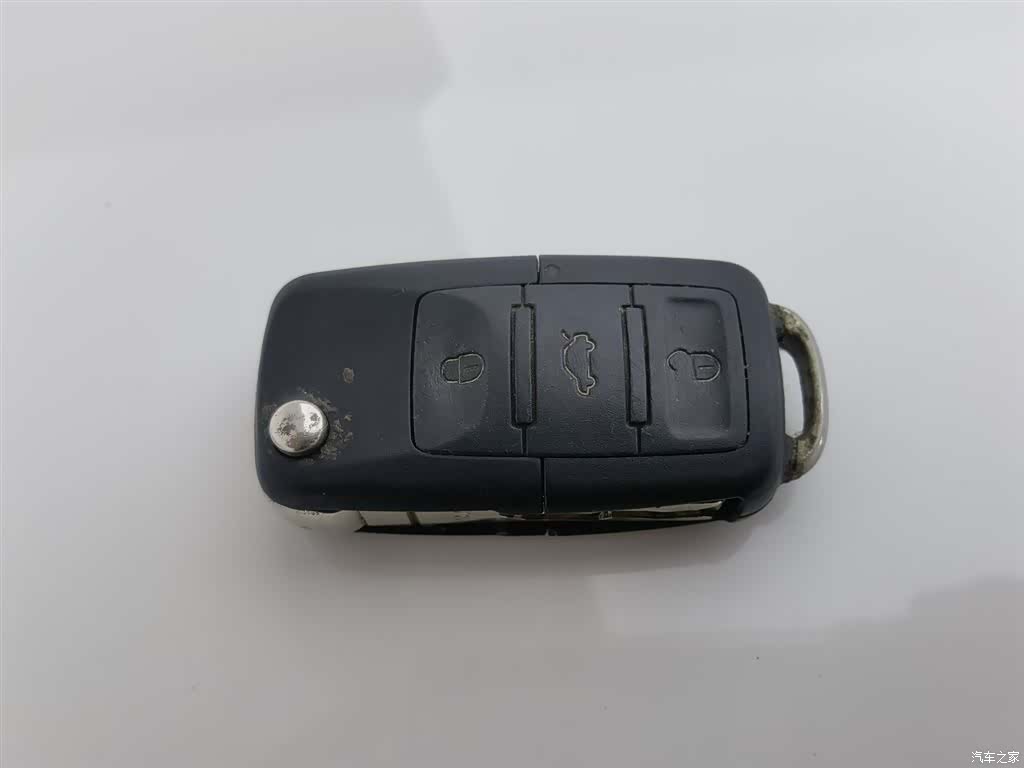 Volkswagen Sagitar, 2011 19