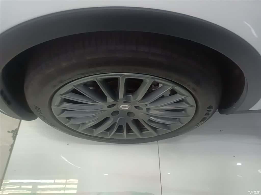 Leapmotor C11, 2023 23