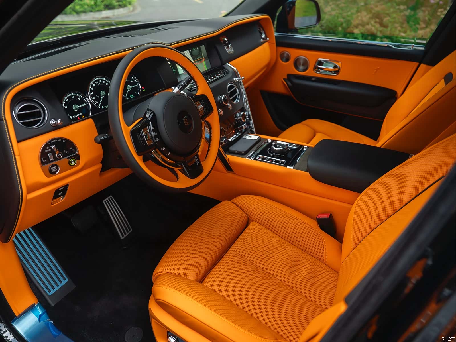 Rolls-Royce Cullinan, 2023 11