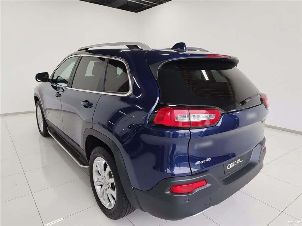 Jeep Cherokee, 2016 23