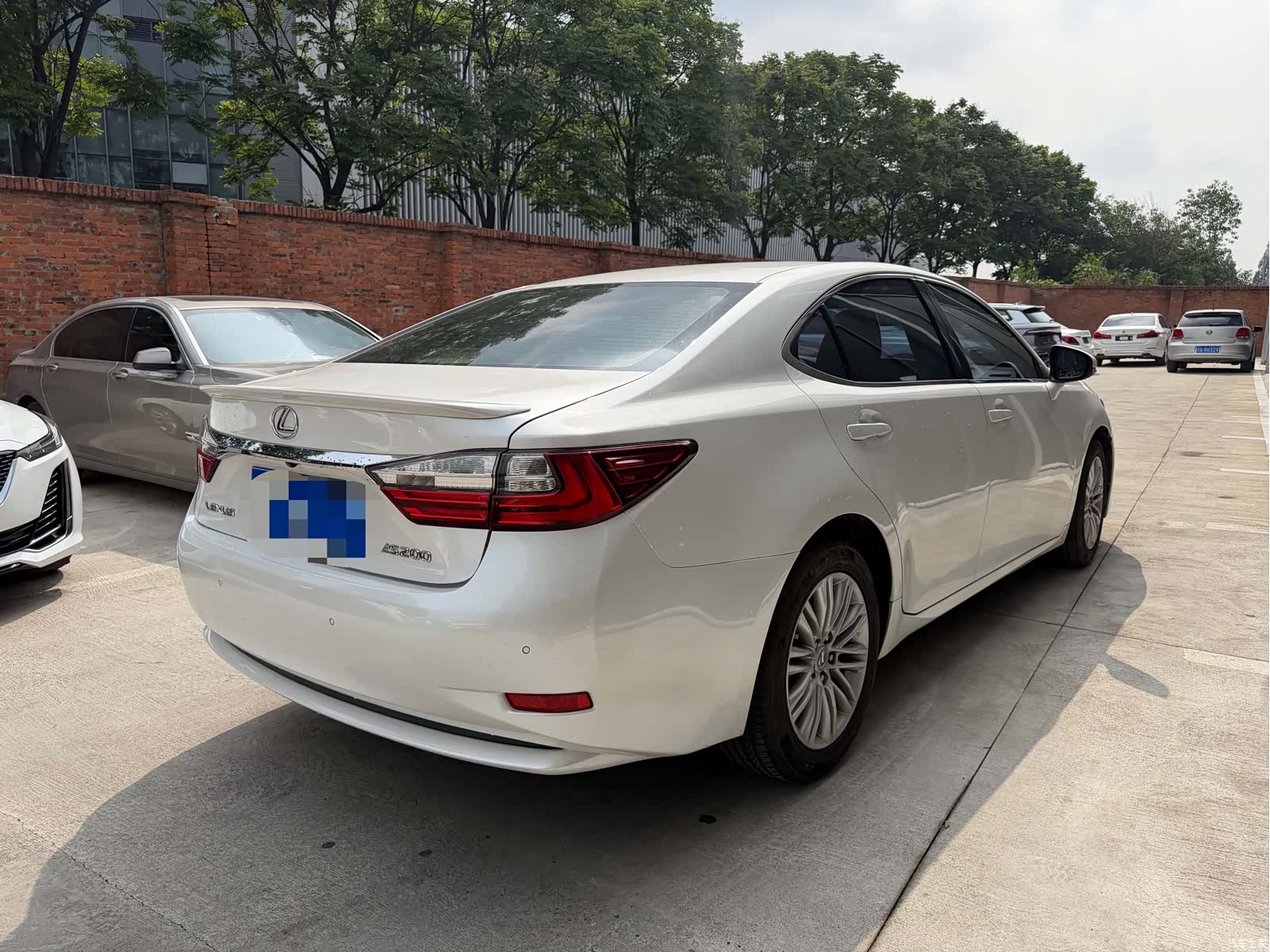 Lexus ES, 2015 13