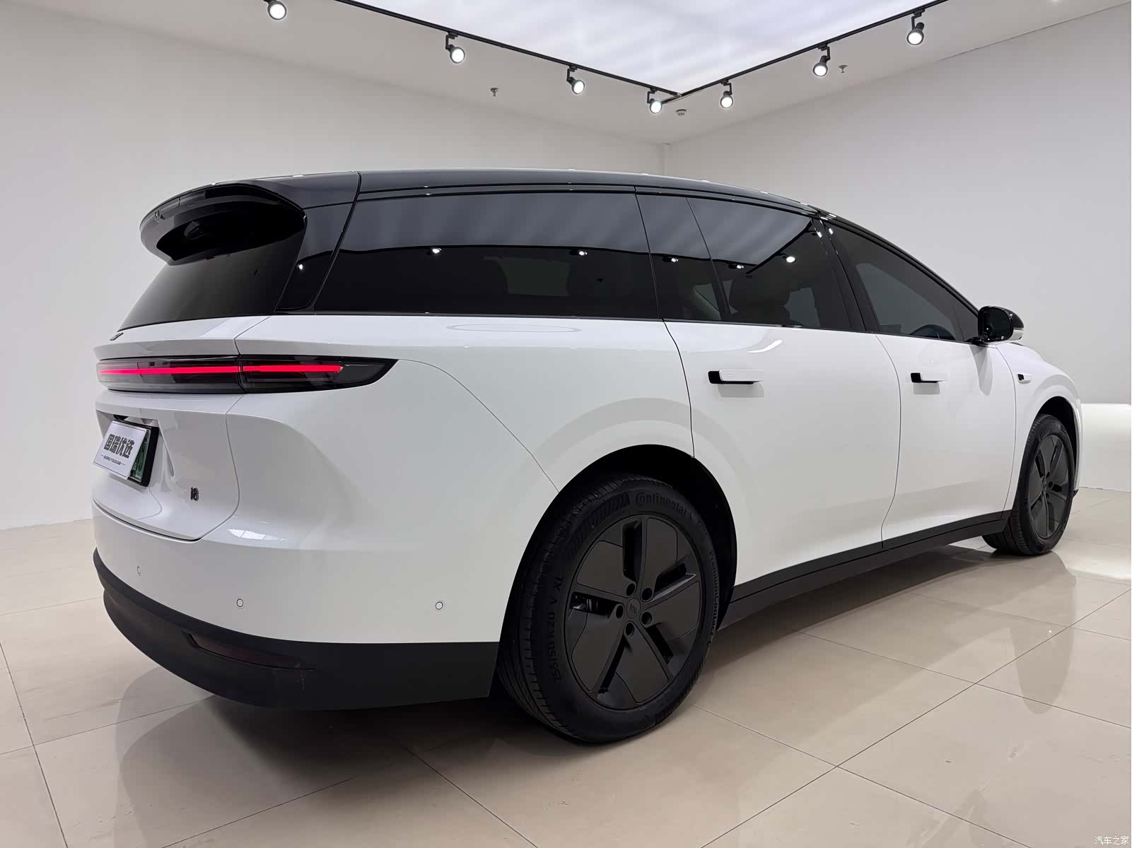 Li Auto i8, 2026 4