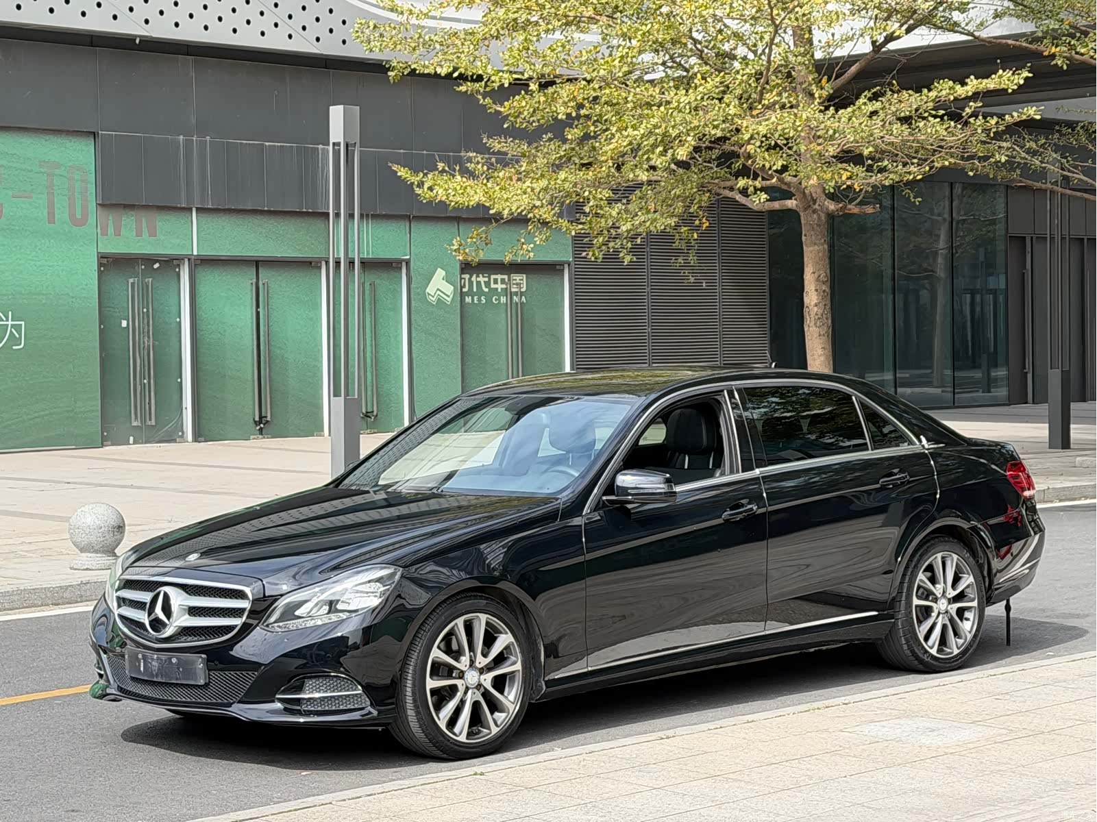 Mercedes-Benz E-Class, 2014 1