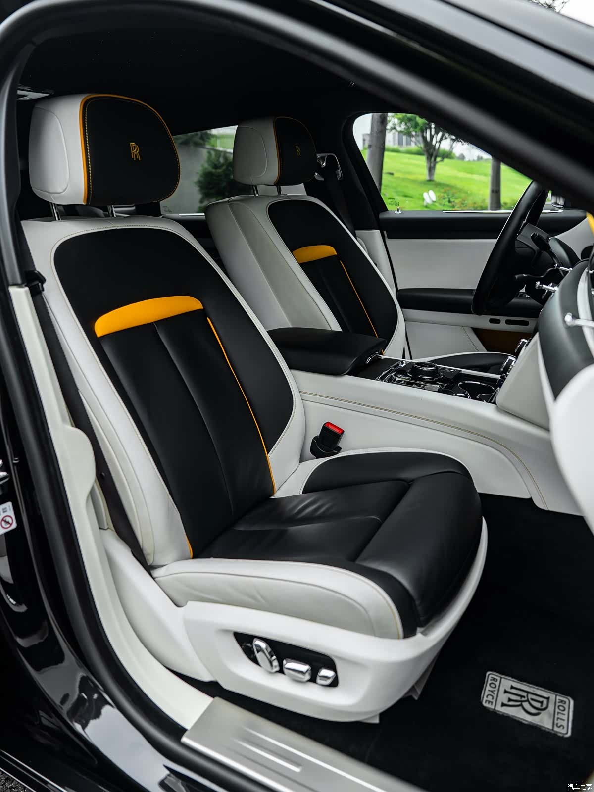 Rolls-Royce Ghost, 2021 6