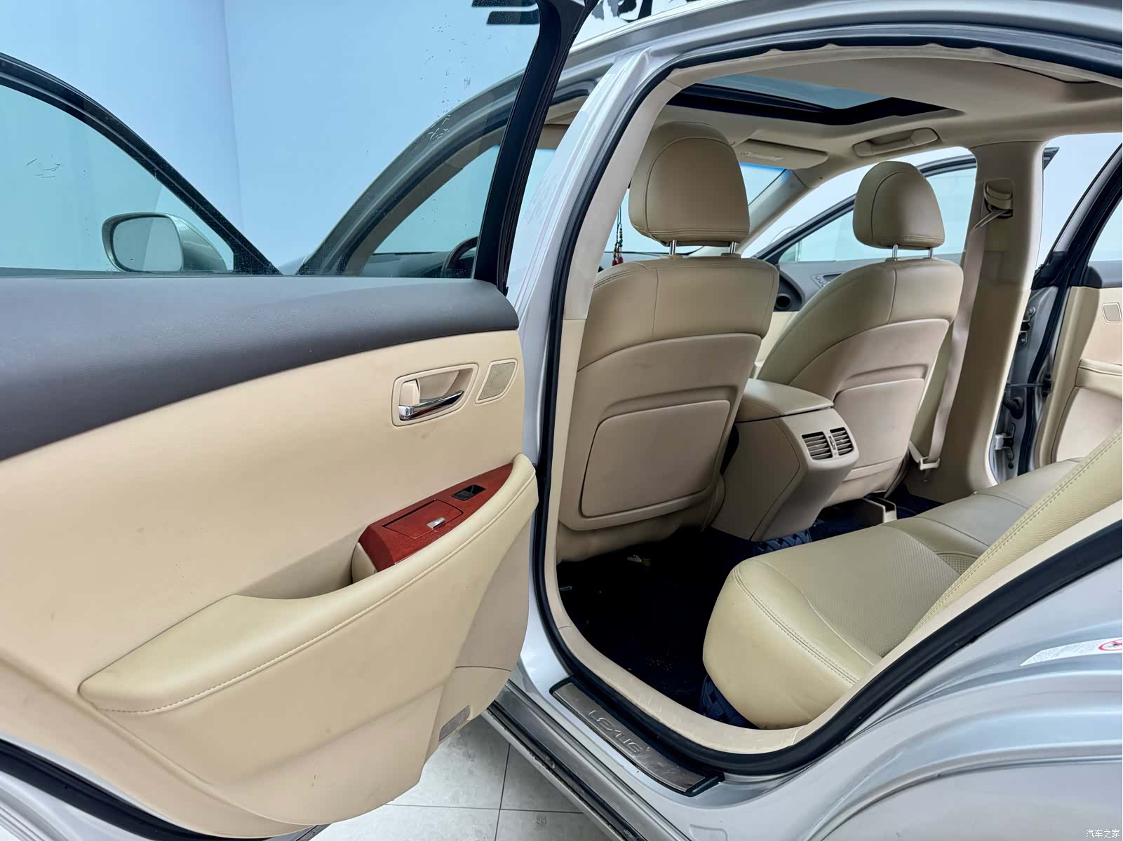 Lexus ES, 2008 9
