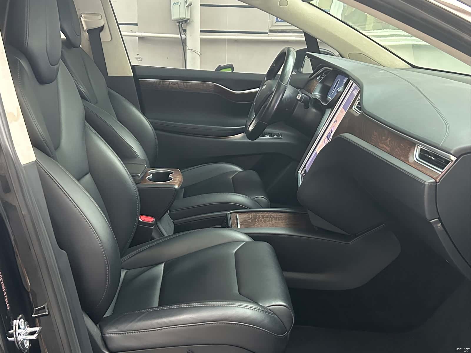 Tesla Model X, 2019 15