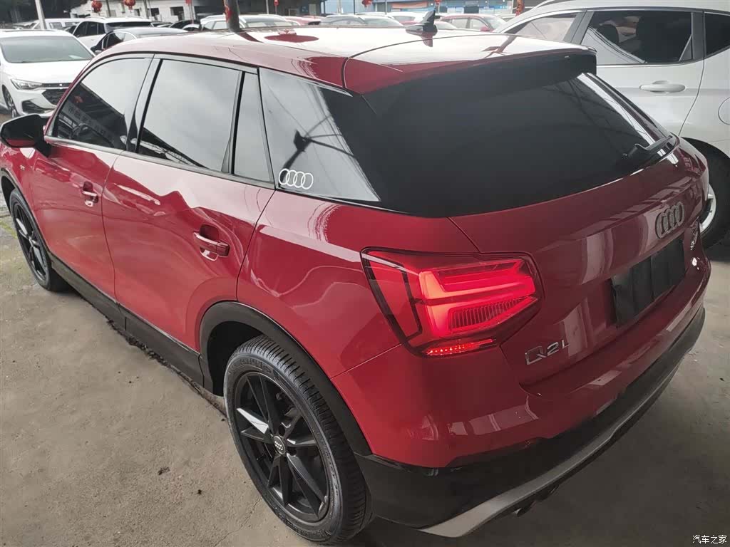 Audi Q2L, 2019 22