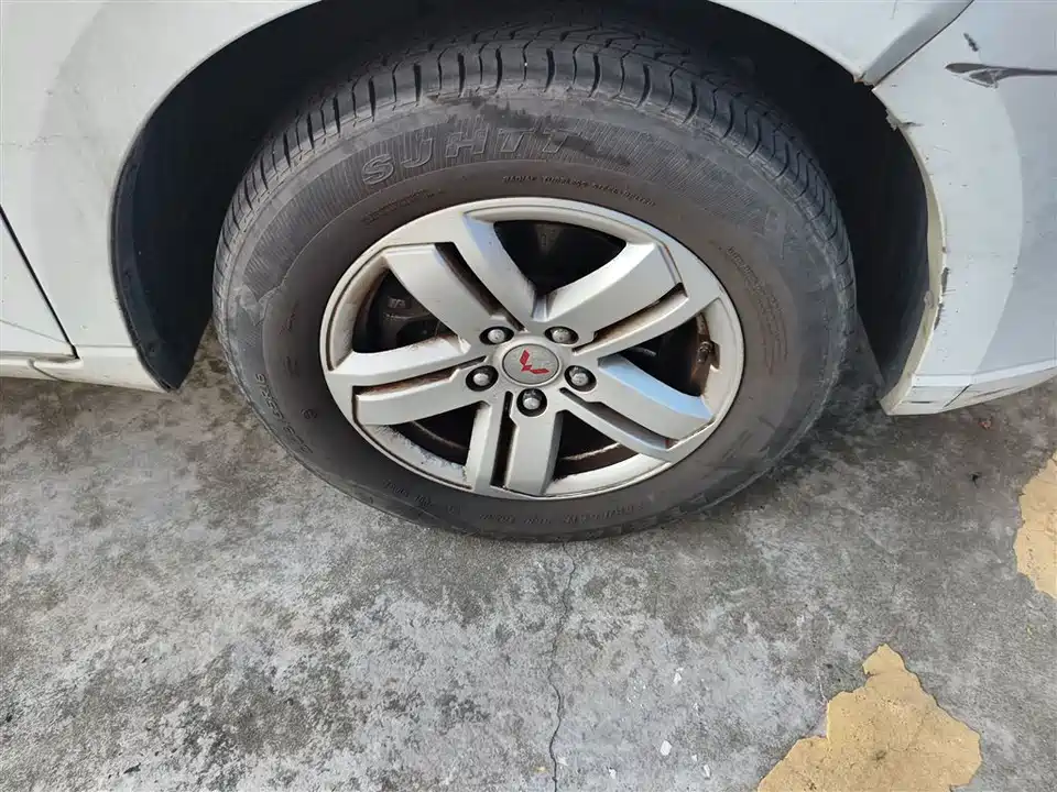 Wuling Wuling Hongguang PLUS