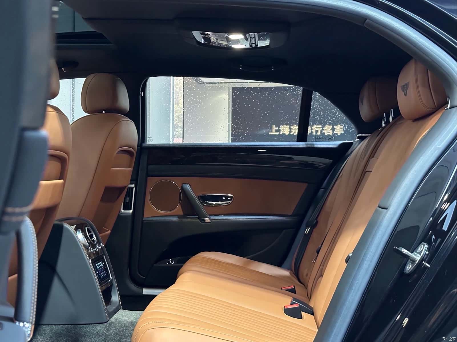 Bentley Flying Spur, 2019 21