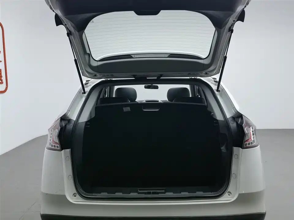 Luxgen Excellent 6 SUV