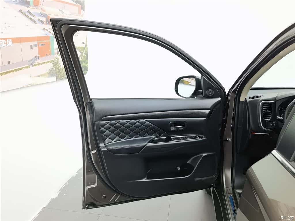 Mitsubishi Outlander, 2021 8