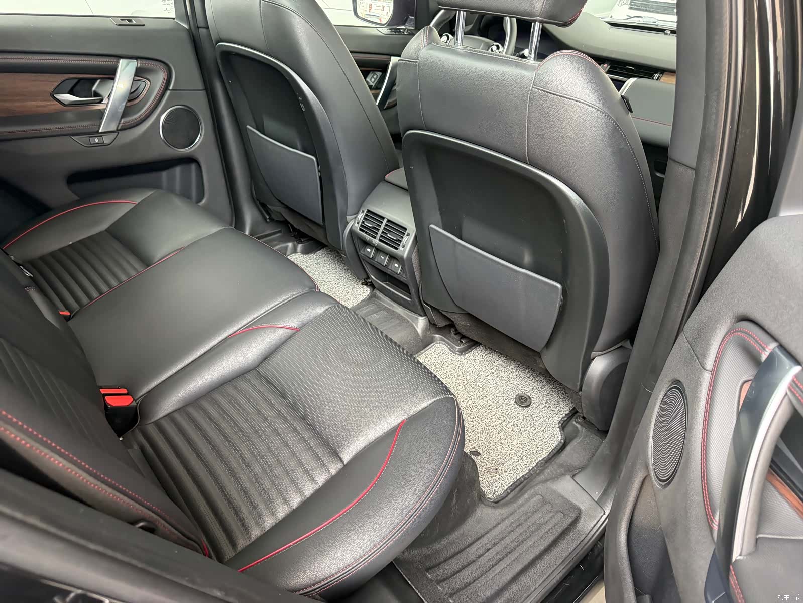 Land Rover Discovery, 2020 12
