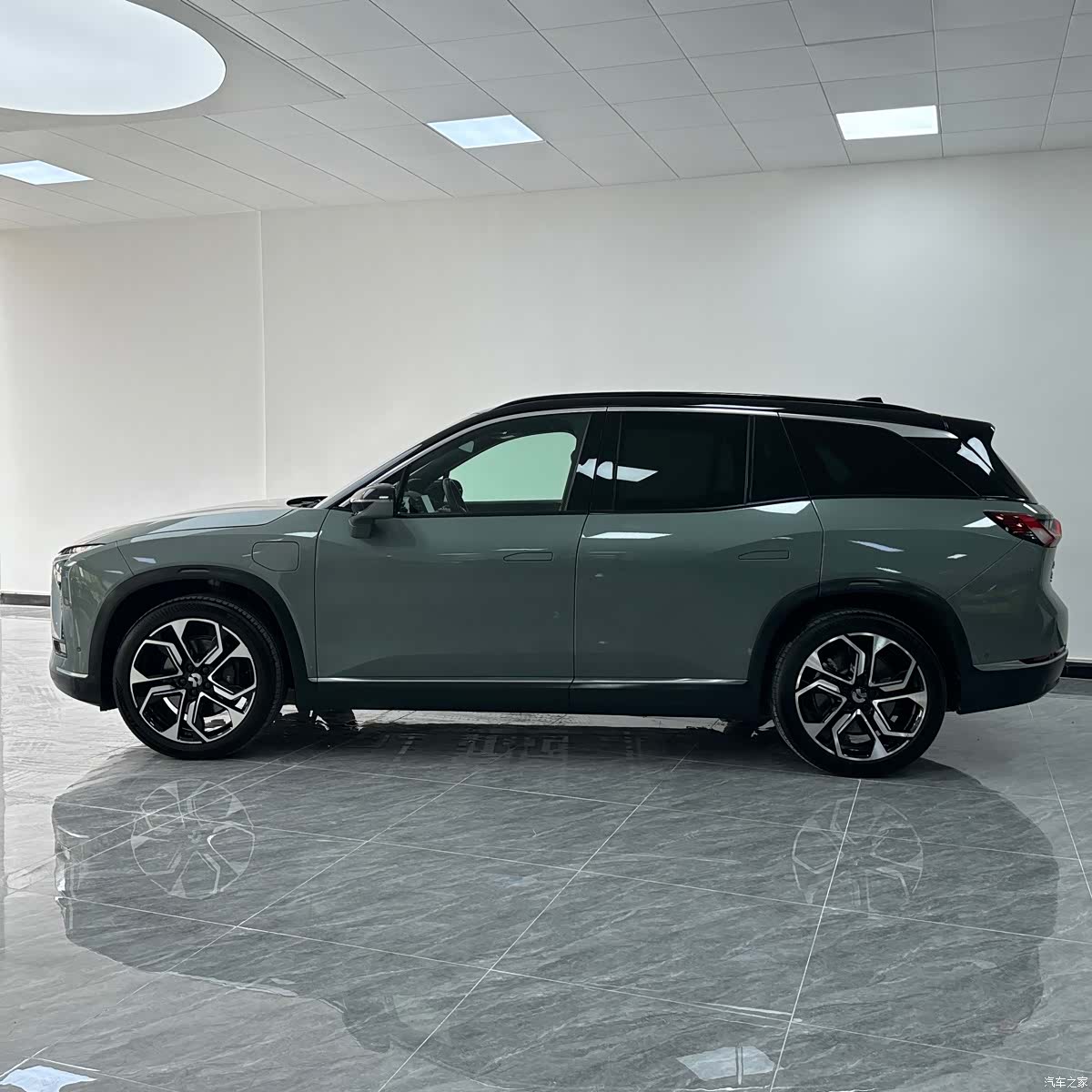 NIO ES8, 2021 6