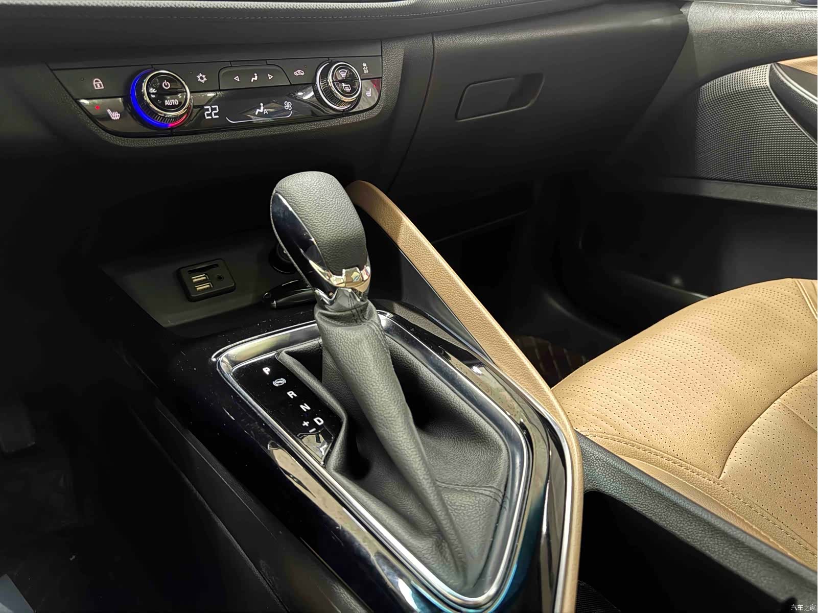 Buick GL6, 2022 13