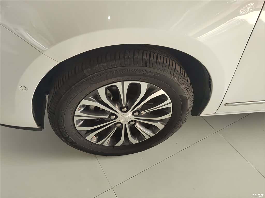 Buick GL8, 2022 26