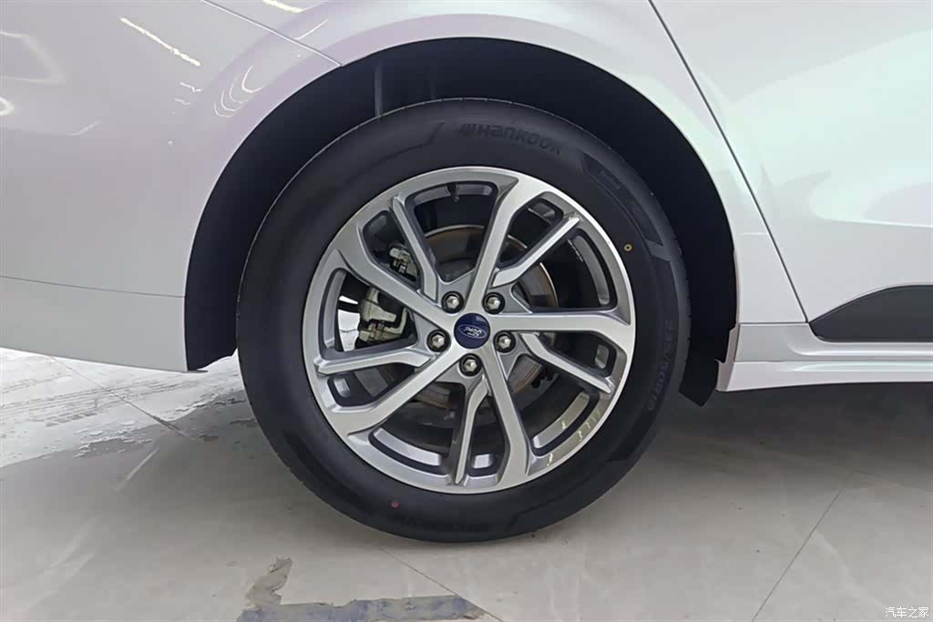 Ford Mondeo, 2023 6