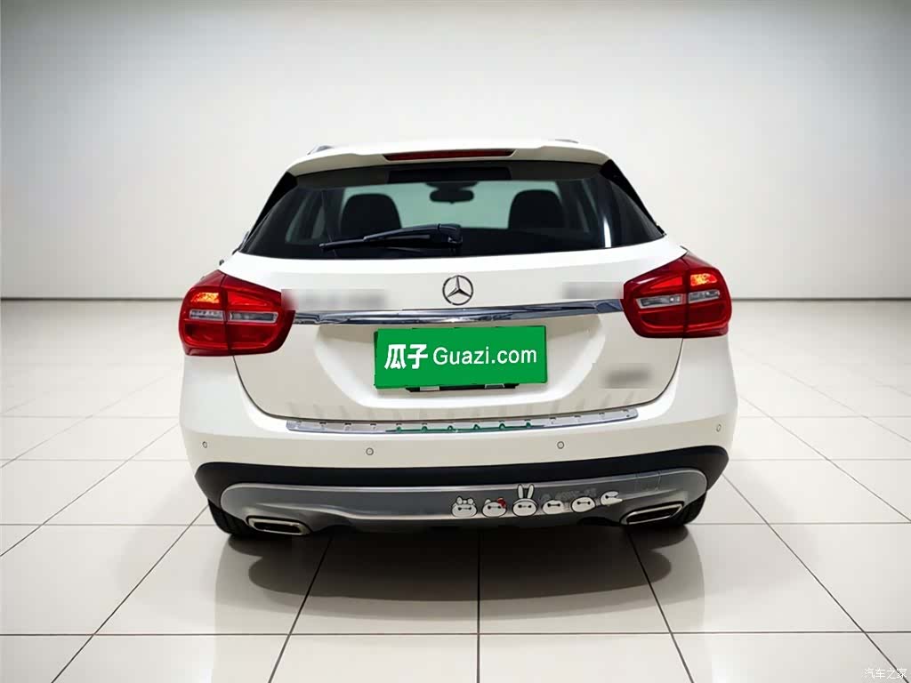 Mercedes-Benz GLA, 2015 3