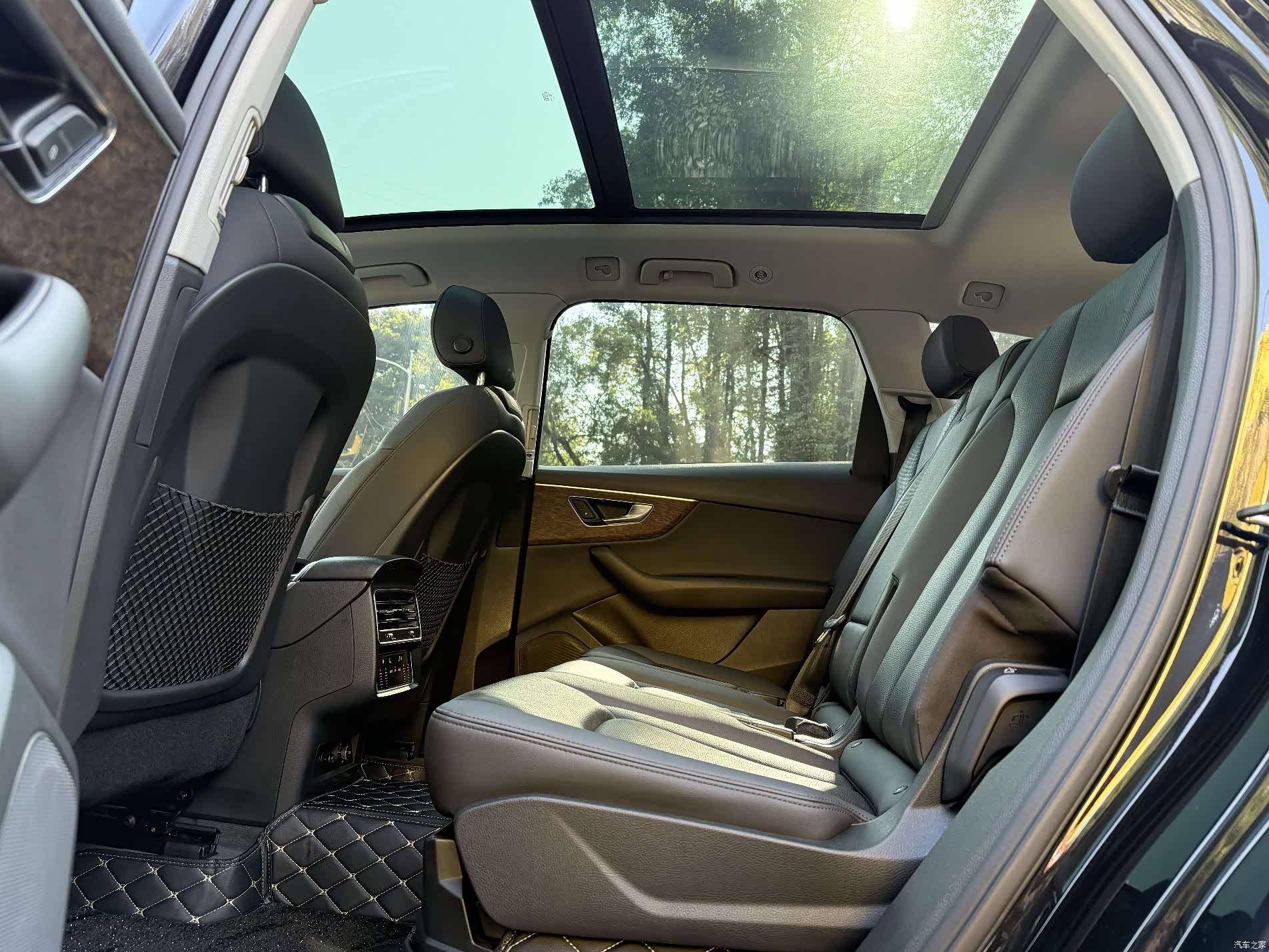 Audi Q7, 2021 9
