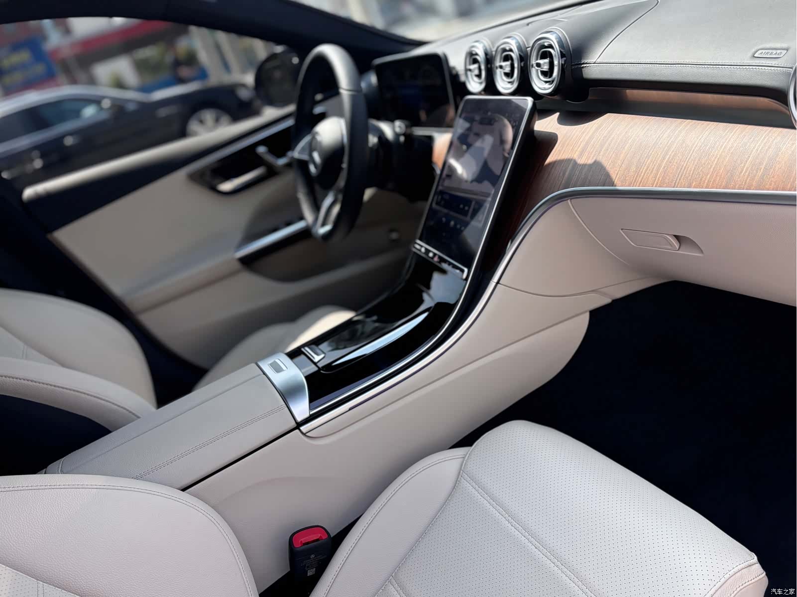 Mercedes-Benz C-Class, 2023 10