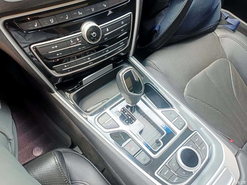 Geely 4G, 2017 14