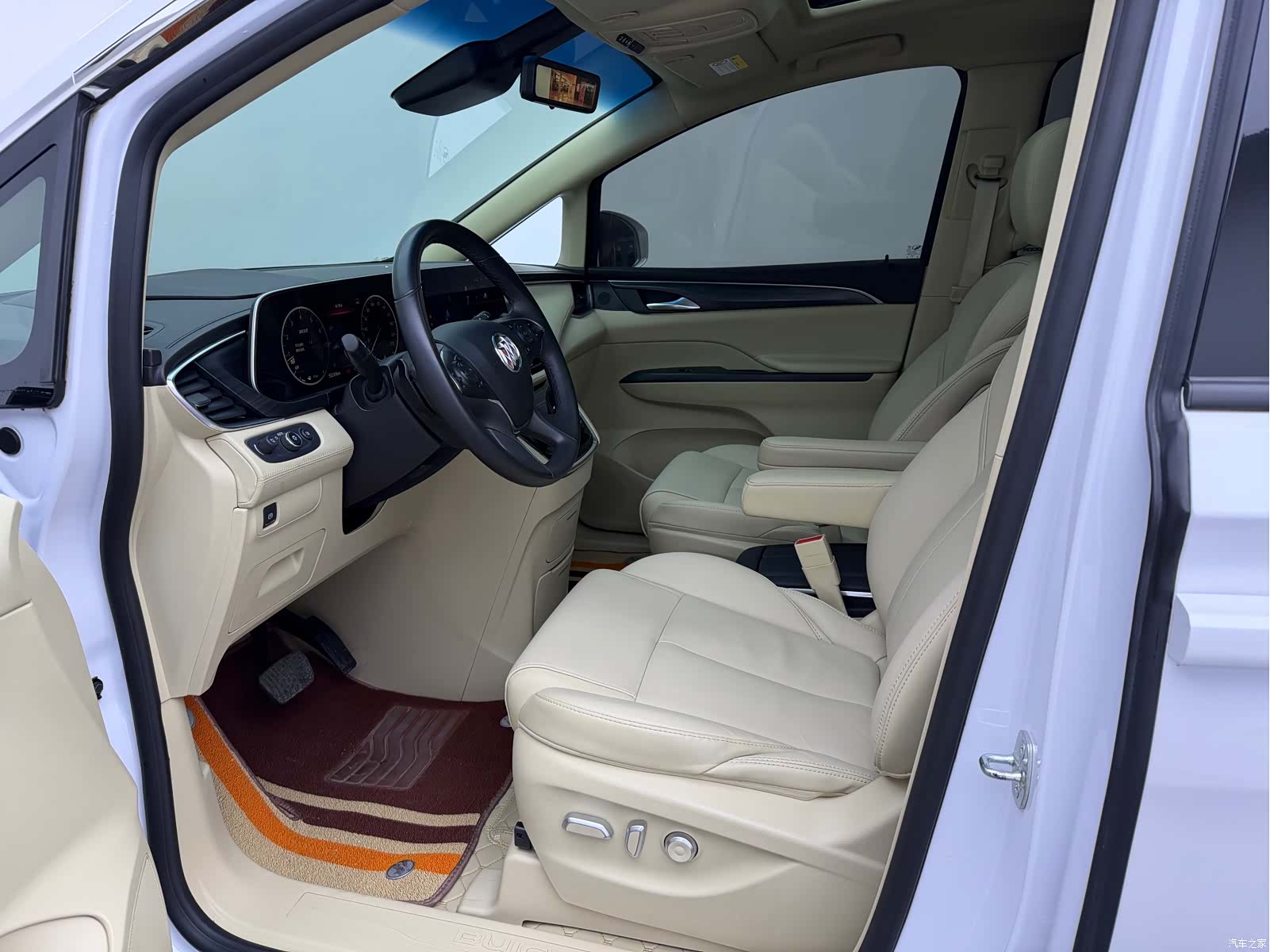 Buick GL8, 2023 все фото