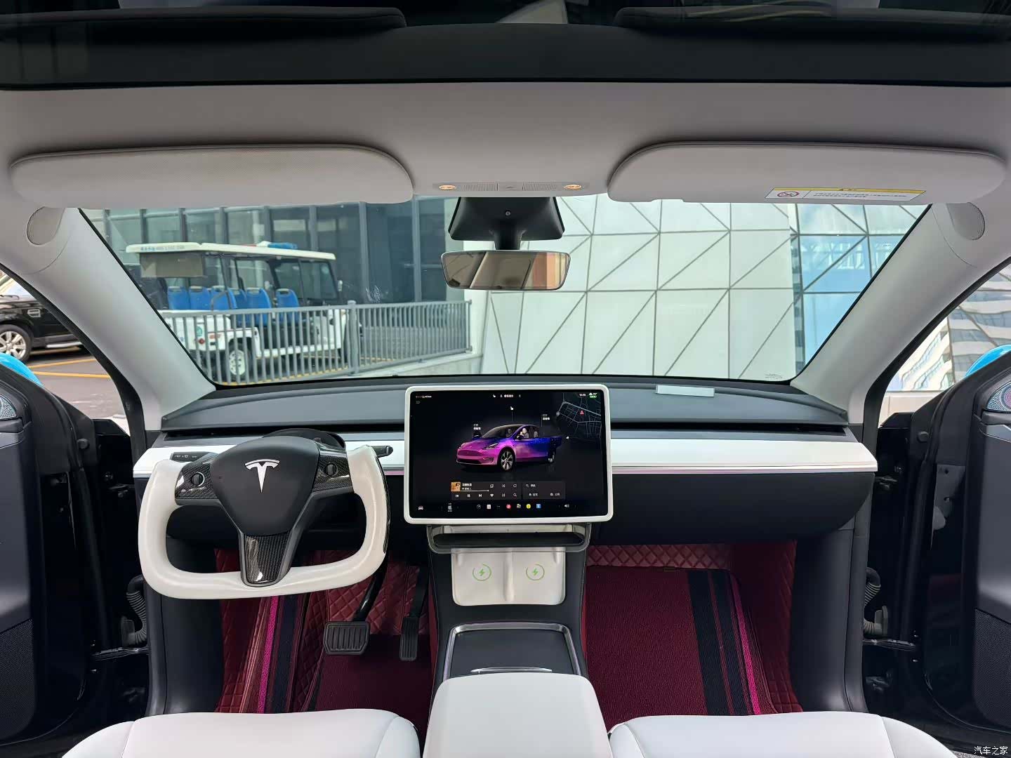 Tesla Model Y, 2023 все фото