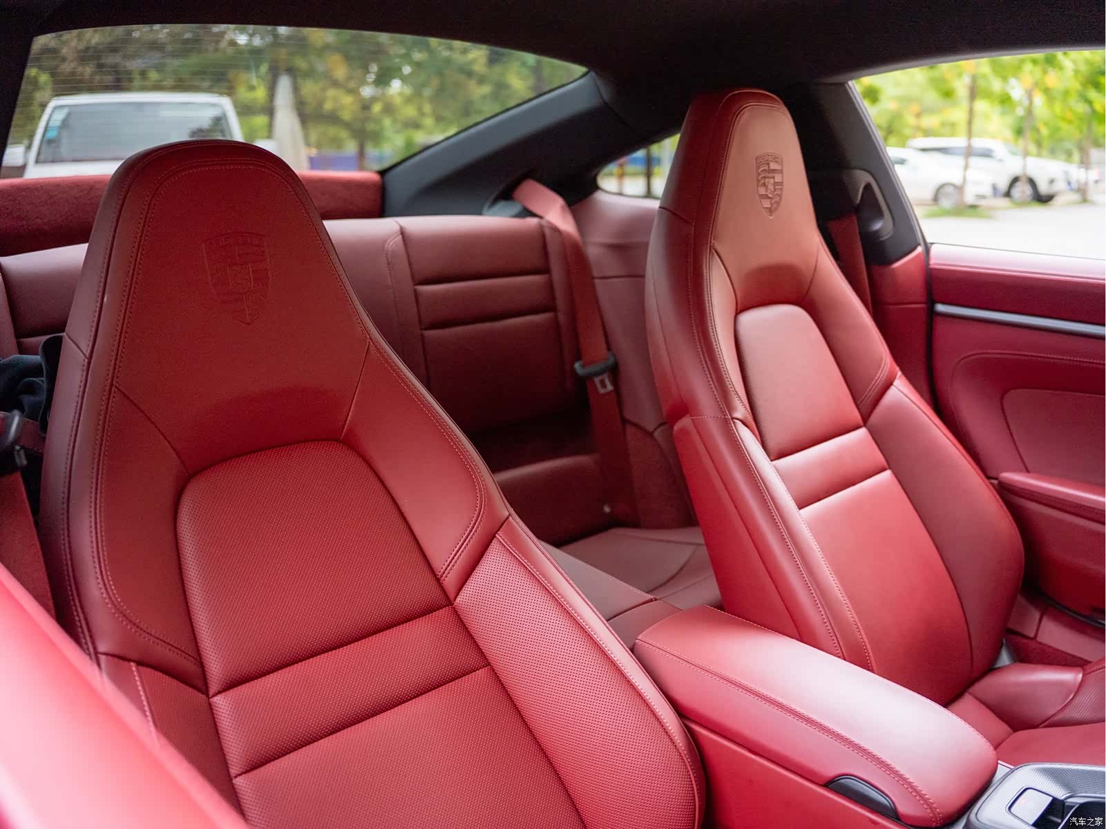 Porsche 911, 2023 17