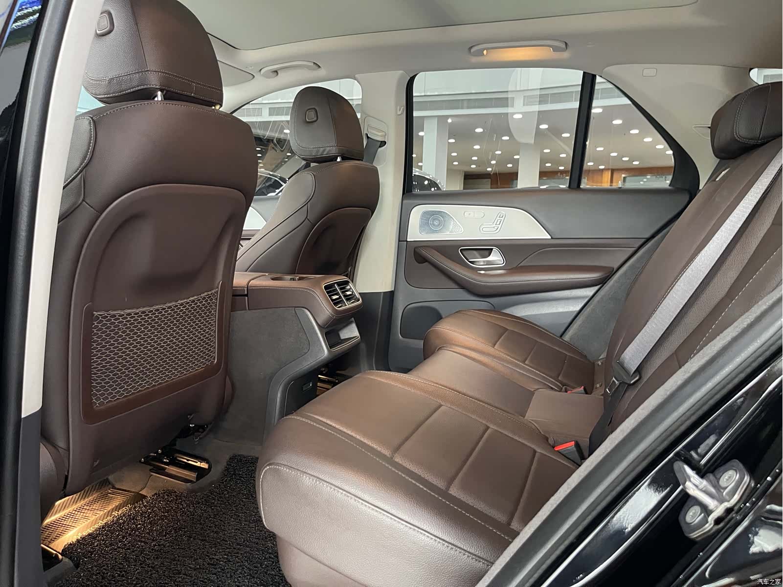 Mercedes-Benz GLE, 2020 13