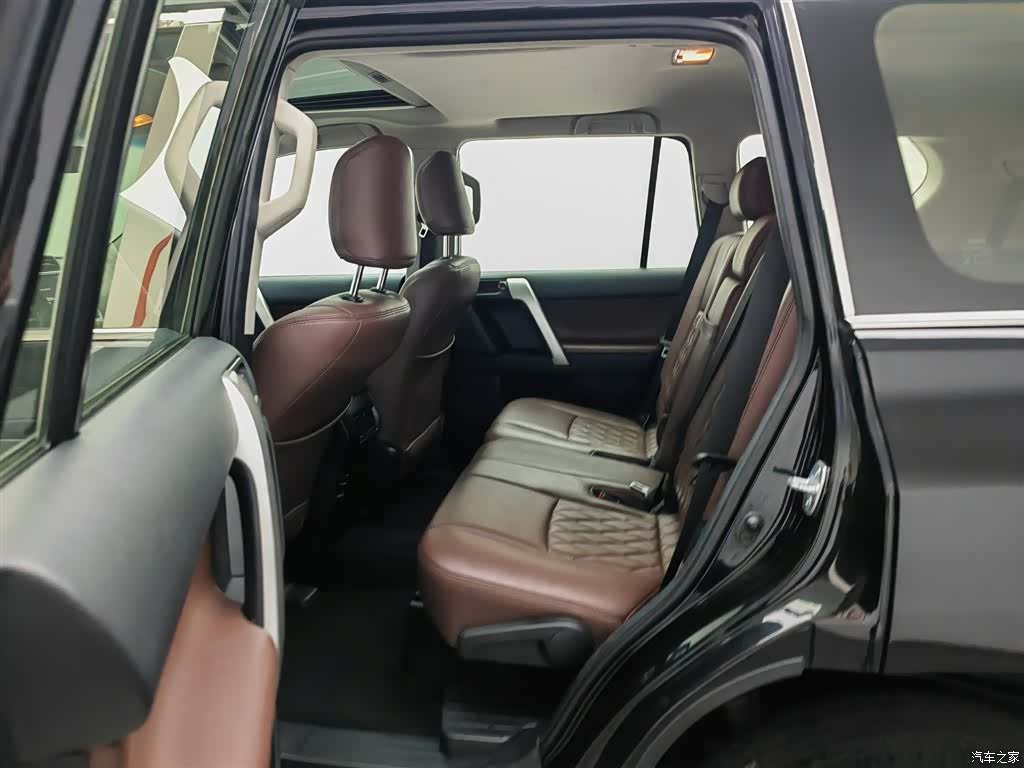 Toyota Prado, 2019 10