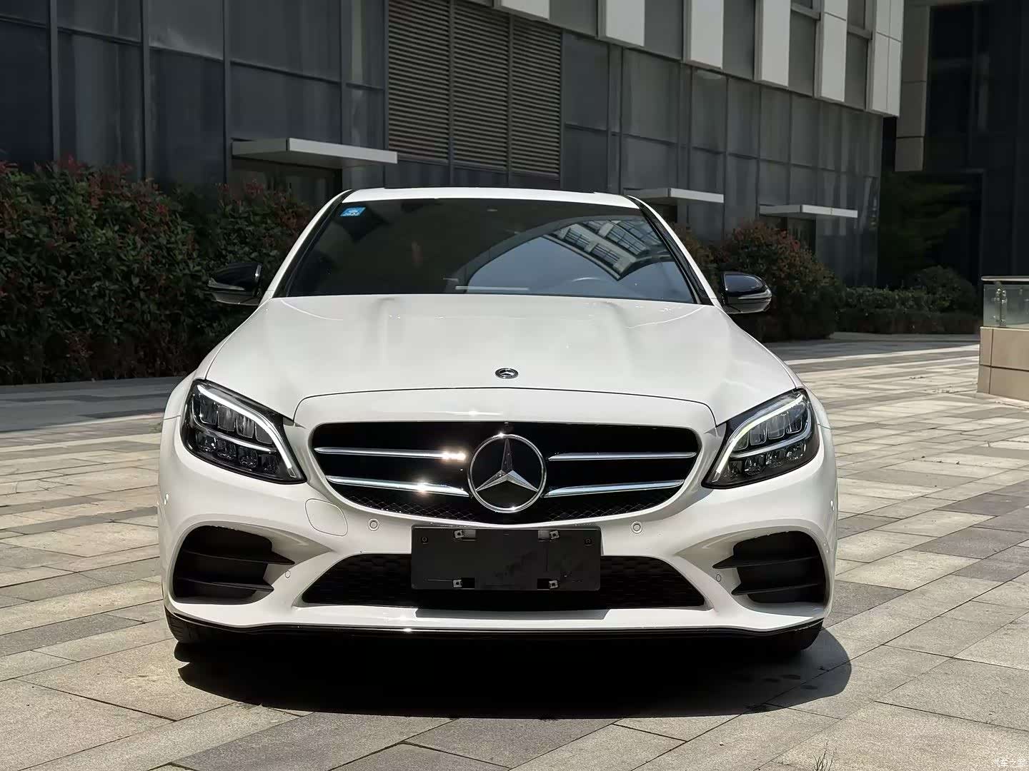 Mercedes-Benz C-Class, 2020 3