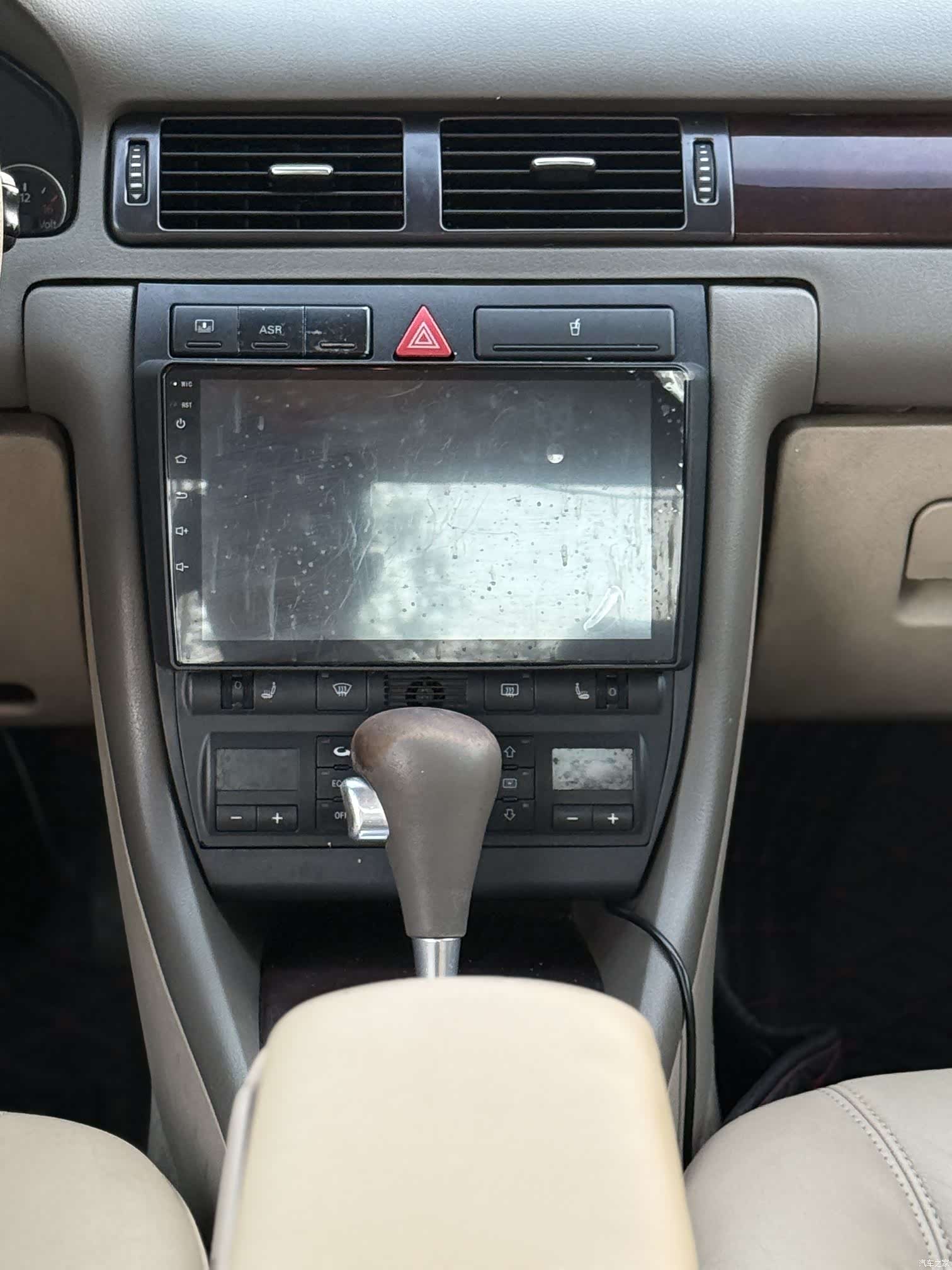 Audi A6, 2004 9