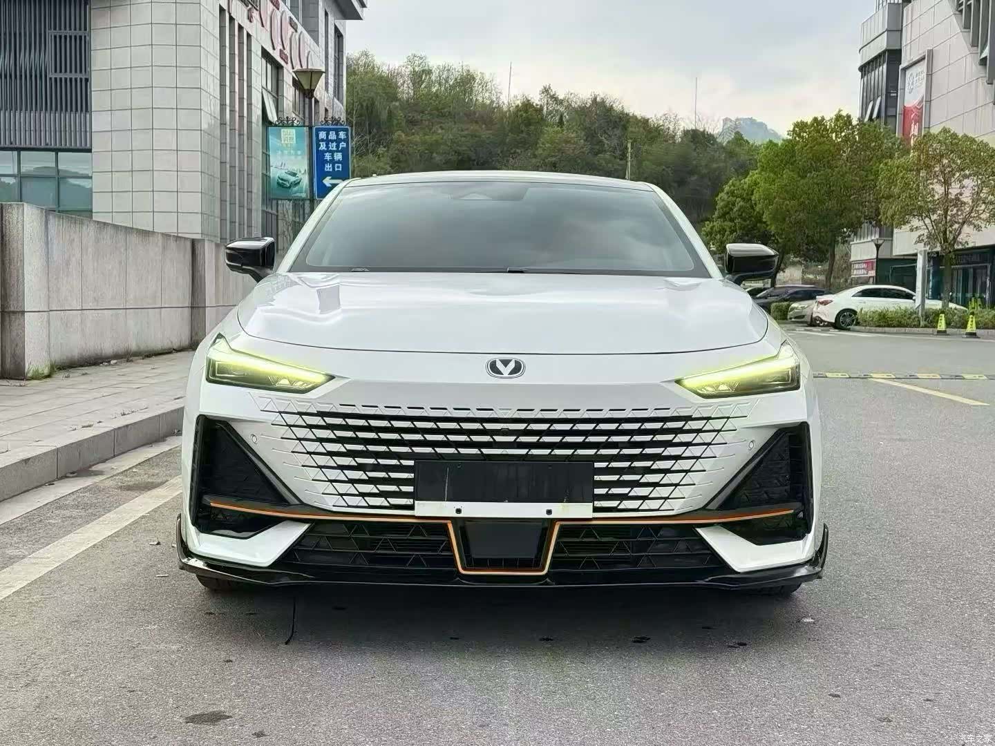 Changan UNI-V, 2024 2
