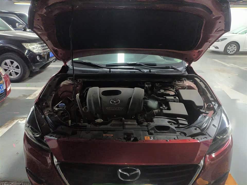 Mazda 3 Angkesaila