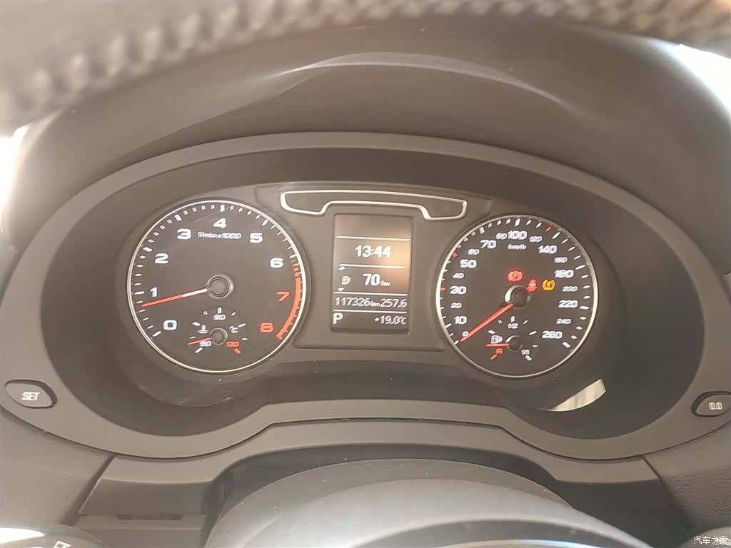 Audi Q3, 2015 4