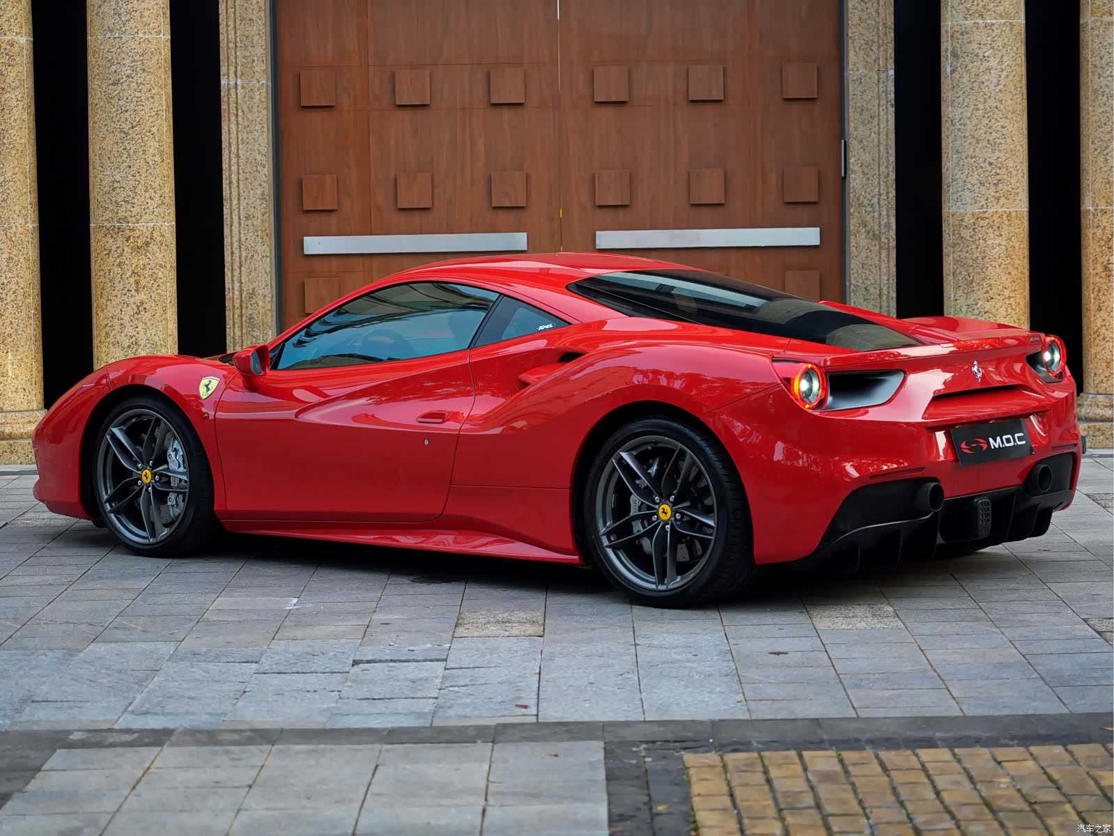Ferrari 488, 2018 6