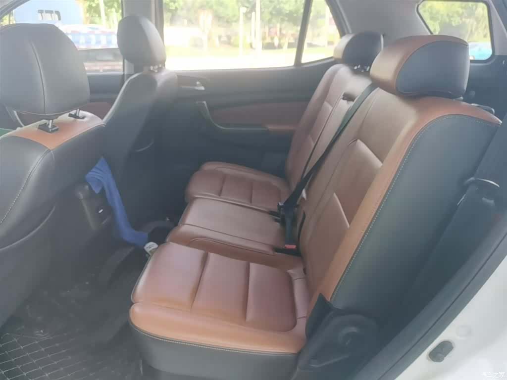 Changan CX70, 2016 17